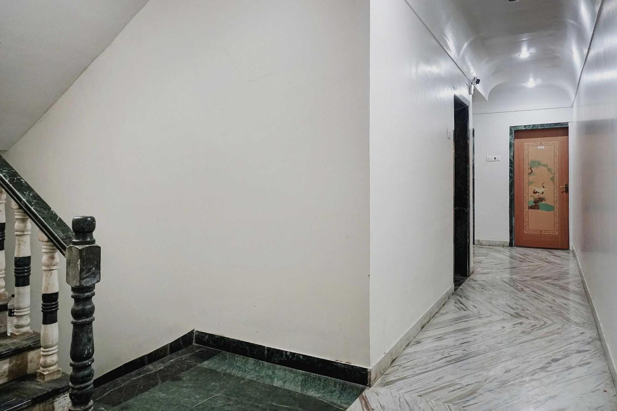 Collection O Shreya Hotel Talegaon Dabhade ภายนอก รูปภาพ