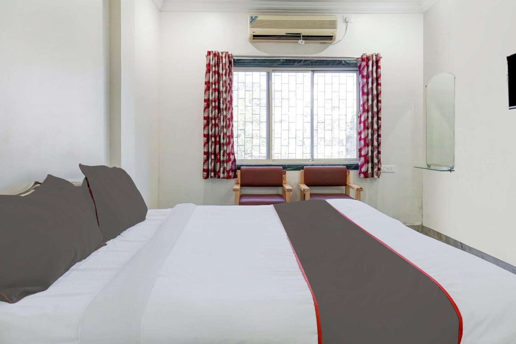Collection O Shreya Hotel Talegaon Dabhade ภายนอก รูปภาพ