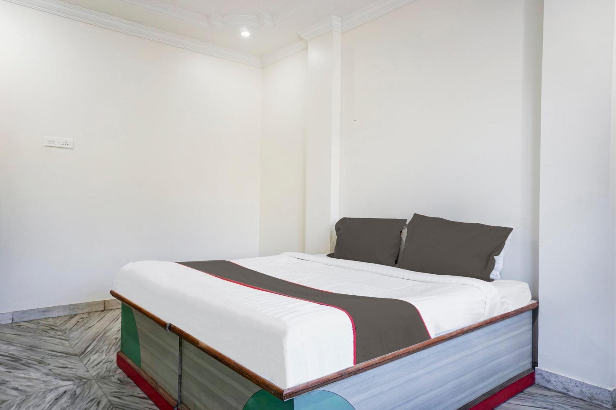 Collection O Shreya Hotel Talegaon Dabhade ภายนอก รูปภาพ