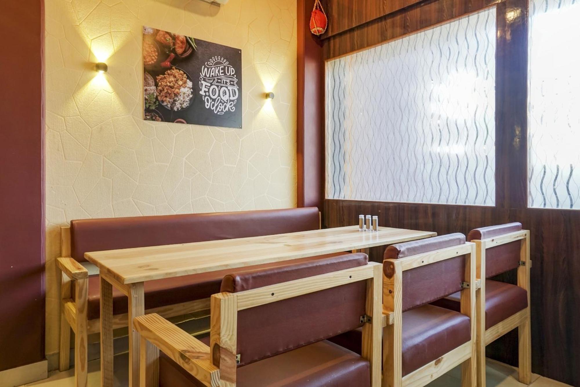 Collection O Shreya Hotel Talegaon Dabhade ภายนอก รูปภาพ