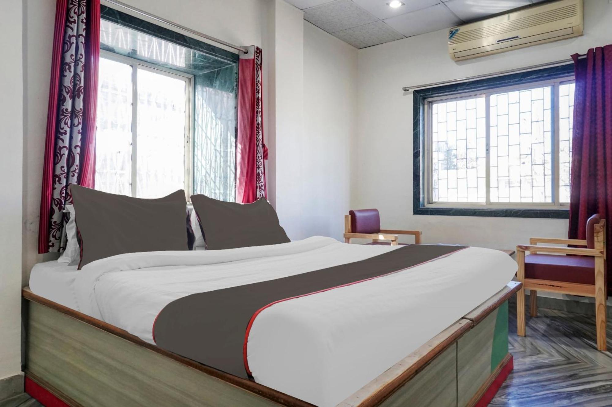 Collection O Shreya Hotel Talegaon Dabhade ภายนอก รูปภาพ